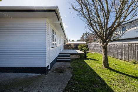 Photo of property in 60 Southsea Crescent, Silverdale, Hamilton, 3216