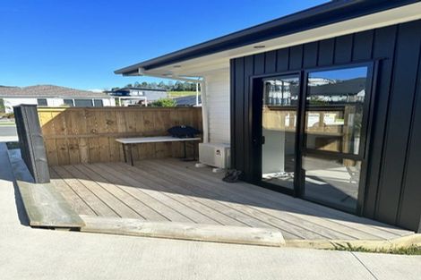 Photo of property in 17 Endurance Rise, Orewa, 0931