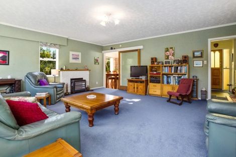 Photo of property in 55 Saint Johns Terrace, Tawa, Wellington, 5028
