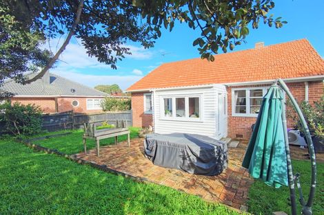 Photo of property in 567 Mount Albert Road, Royal Oak, Auckland, 1023