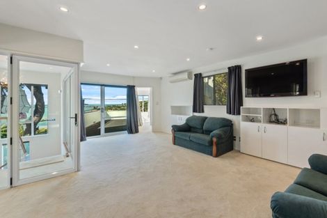 Photo of property in 34 Mount Pleasant Road, Mount Pleasant, Christchurch, 8081