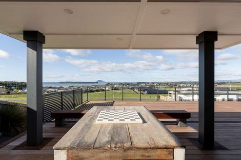 Photo of property in 4 Goldstone Place, Omokoroa, 3114