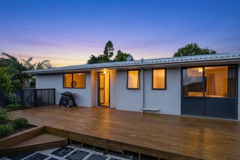 Photo of property in 2/342c Royal Road, Massey, Auckland, 0614
