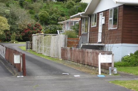 Photo of property in 85b Riversdale Drive, Merrilands, New Plymouth, 4312