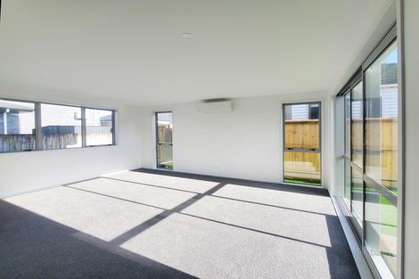 Photo of property in 13c Oxford Road, Manurewa, Auckland, 2102