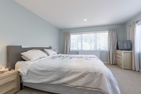 Photo of property in 8 Glide Lane, Whitby, Porirua, 5024