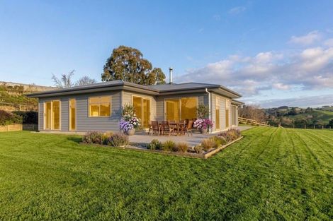 Photo of property in 94 Racecourse Road, Waipawa, 4210