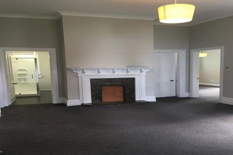 Photo of property in 17 Portland Crescent, Thorndon, Wellington, 6011