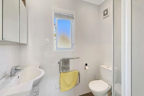 Photo of property in 74 Ferry Parade, Herald Island, Auckland, 0618