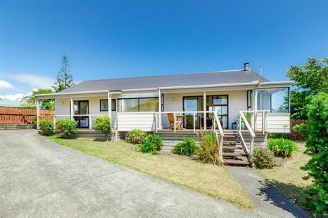 Photo of property in 18 Arnold Grove, Paraparaumu Beach, Paraparaumu, 5032