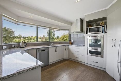 Photo of property in 62 Links View Drive, Omokoroa, 3114