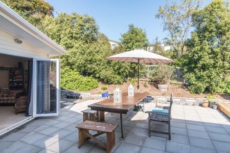 Photo of property in 43 Dale Road, Raumati South, Paraparaumu, 5032