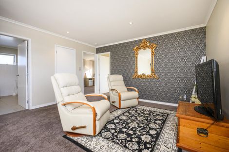 Photo of property in 6 Alan Street, Palmerston North, 4414