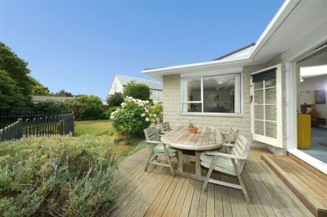 Photo of property in 42 Toorak Avenue, Avonhead, Christchurch, 8042