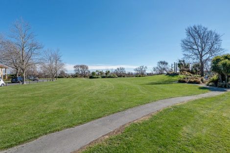 Photo of property in 2 Harrys Way, Redwood, Christchurch, 8051