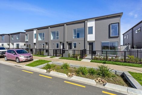 Photo of property in 14 Viridian Avenue, Rosehill, Papakura, 2113