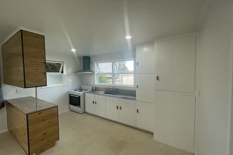 Photo of property in 27 Universal Drive, Henderson, Auckland, 0610