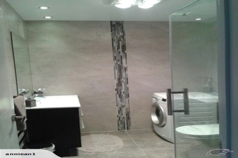 Photo of property in 48 Harrowglen Drive, Northcross, Auckland, 0630