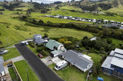 Photo of property in 1 Farm Road, Waihi Beach, 3611