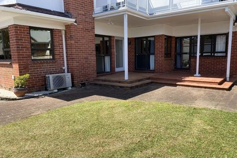 Photo of property in 48 Kitchener Road, Milford, Auckland, 0620