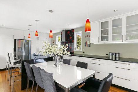 Photo of property in 54 Collins Avenue, Tawa, Wellington, 5028