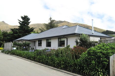 Photo of property in 1 Castleview Lane, Heathcote Valley, Christchurch, 8022