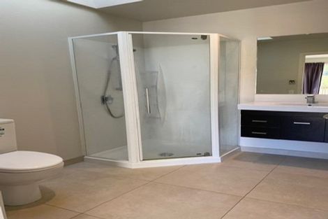 Photo of property in 9 Gifford Grove, Churton Park, Wellington, 6037