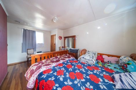 Photo of property in 27 Willis Street, Bader, Hamilton, 3206