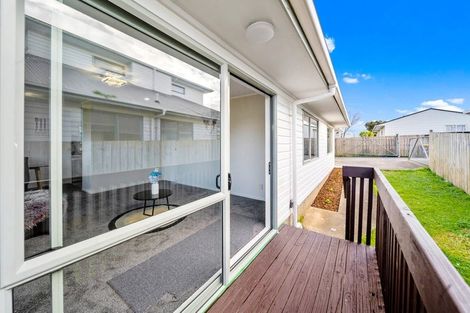 Photo of property in 2/19 Oratu Place, Manurewa, Auckland, 2102