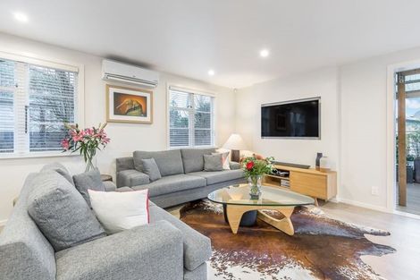 Photo of property in 4 Benghazi Road, Panmure, Auckland, 1072