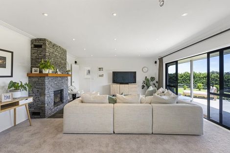 Photo of property in 85 Whitford-maraetai Road, Whitford, Howick, 2571