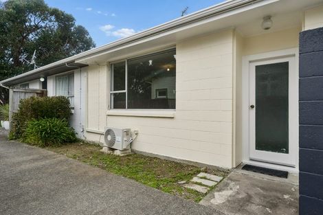 Photo of property in 2/4 Rodney Street, Waiwhetu, Lower Hutt, 5010