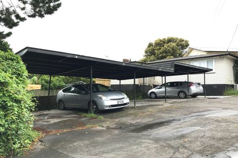 Photo of property in 2/31 Blease Street, New Lynn, Auckland, 0600
