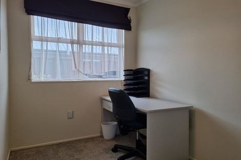 Photo of property in 159c Lemon Street, Strandon, New Plymouth, 4312