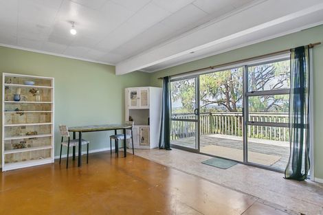 Photo of property in 9 Woodhouse Place, West Harbour, Auckland, 0618