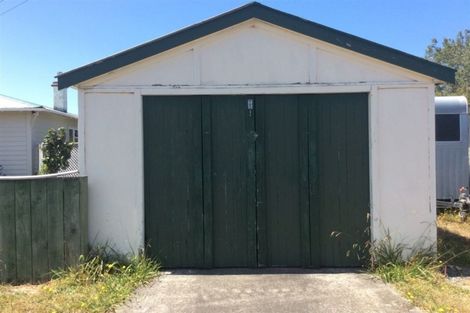 Photo of property in 11 Lyon Street, Marton, 4710