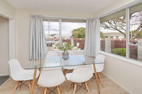Photo of property in 4 Daytona Place, Parklands, Christchurch, 8083