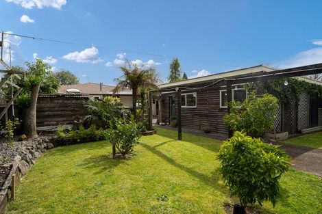 Photo of property in 13 Hamilton Road, Cambridge, 3434