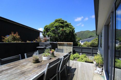 Photo of property in 8c Awamutu Grove, Waiwhetu, Lower Hutt, 5010