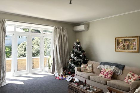 Photo of property in 286 Ohiro Road, Brooklyn, Wellington, 6021