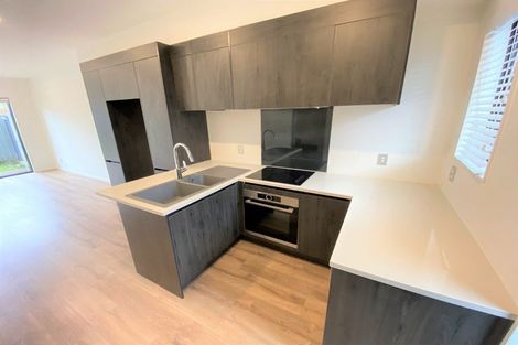 Photo of property in 7 Waru Lane, Te Atatu Peninsula, Auckland, 0610