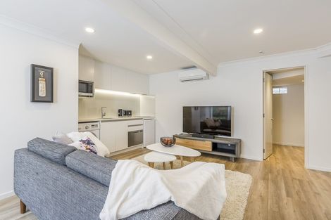 Photo of property in 89 Seaview Road, Glenfield, Auckland, 0629