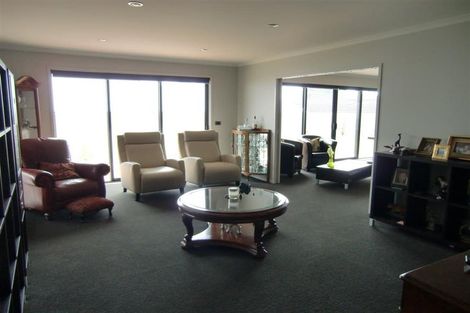 Photo of property in 51 Alberta Road, Glen Avon, New Plymouth, 4312