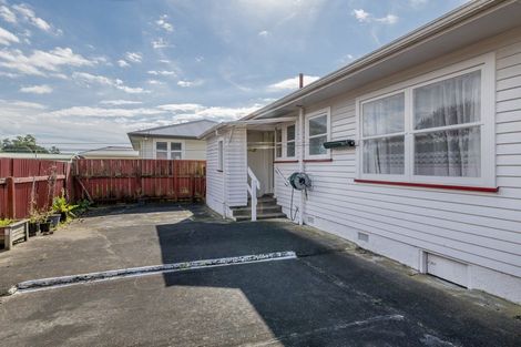 Photo of property in 7 Carlisle Street, Levin, 5510