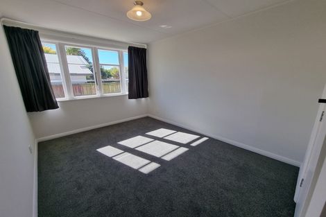 Photo of property in 27 Kenney Crescent, Fairfield, Hamilton, 3214