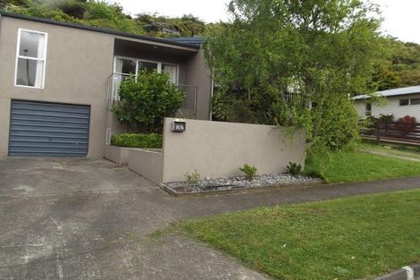 Photo of property in 207a Major Drive, Kelson, Lower Hutt, 5010