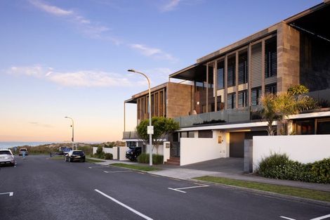 Photo of property in 2/415 Oceanbeach Road, Mount Maunganui, 3116