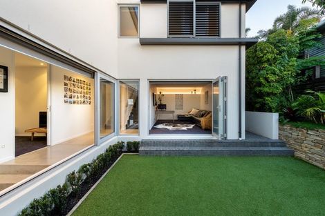 Photo of property in 42 Braemar Road, Rothesay Bay, Auckland, 0630