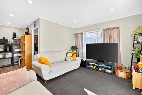 Photo of property in 3 Huruhuru Road, Massey, Auckland, 0614