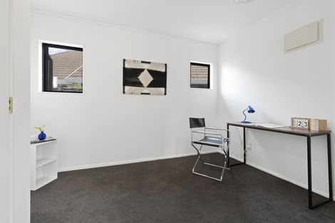 Photo of property in 1/16 Dalmahoy Place, Wattle Downs, Auckland, 2103
